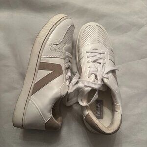 White Women's Sneakers